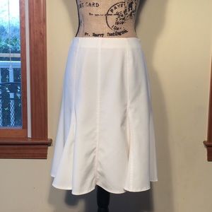 Worthington 8P Cream Skirt